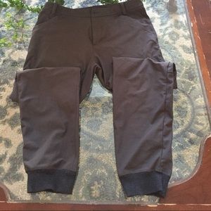 Lululemon mints joggers.